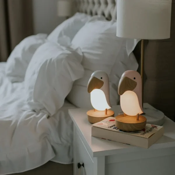 Lampka nocna z głośnikiem