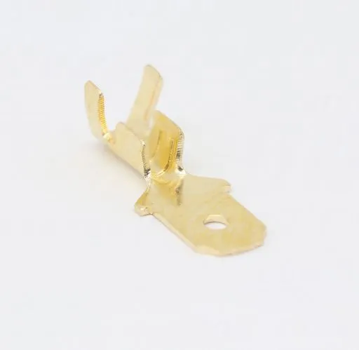 Nieizolowana wsuwka konektorowa miedziana 4,8 mm – Tracon CS5 1 Nieizolowana wsuwka konektorowa męska 4,8 mm -Tracon CS5